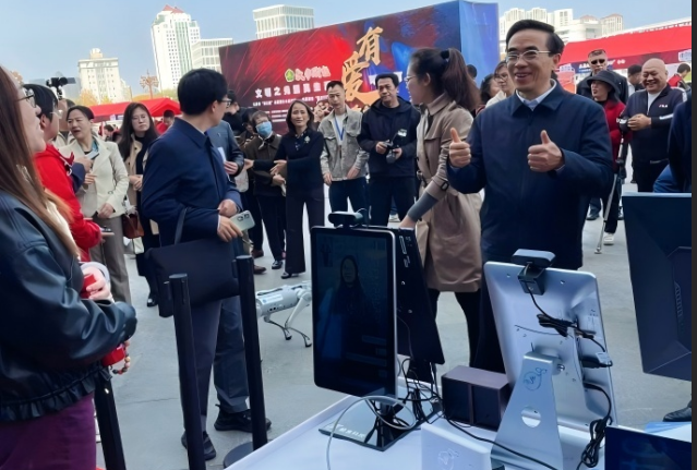 最新资讯 | "津志集"活动：智能手语翻译机获中国残联程凯主